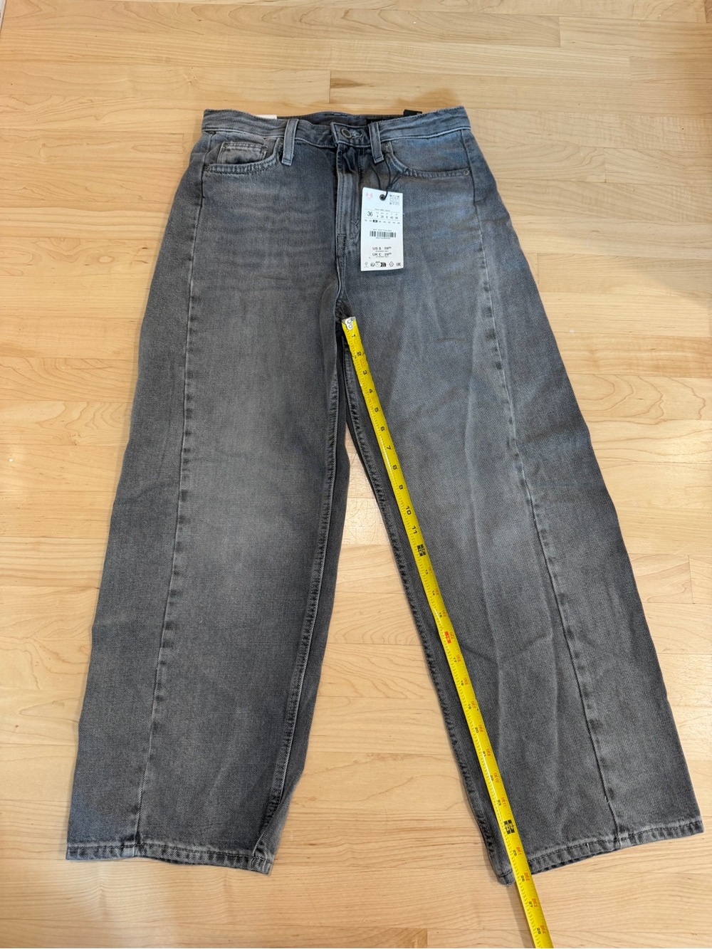 Zara Women's Ankle Relaxed Straight Jeans in Grey